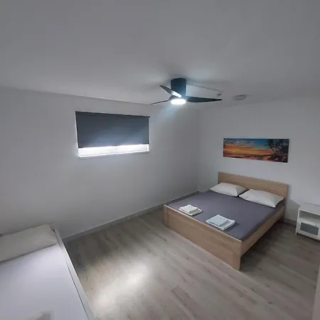 شقة Brulo Ražanj