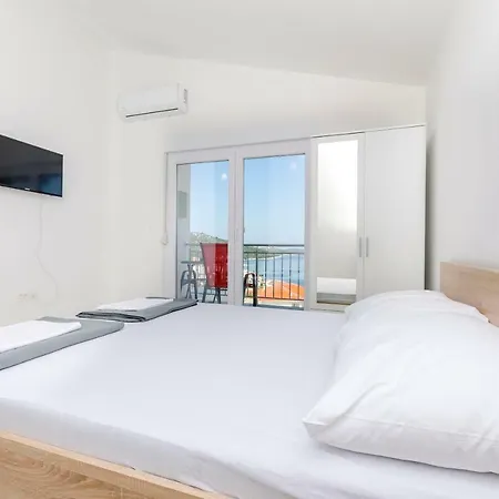 Brulo Apartment